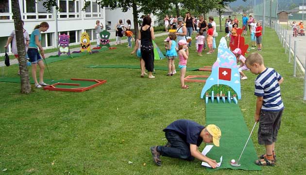 mobiles_minigolf.jpg