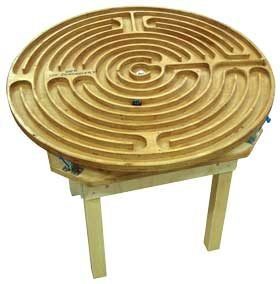 spieltisch_labyrinth1.jpg